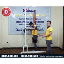 Khung tập đi bằng điện cho người tai biến